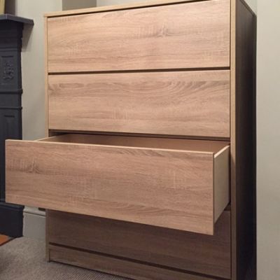 Push to open drawers in grey bardolino oak