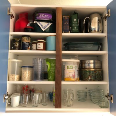 wall-hung kitchen cabinet