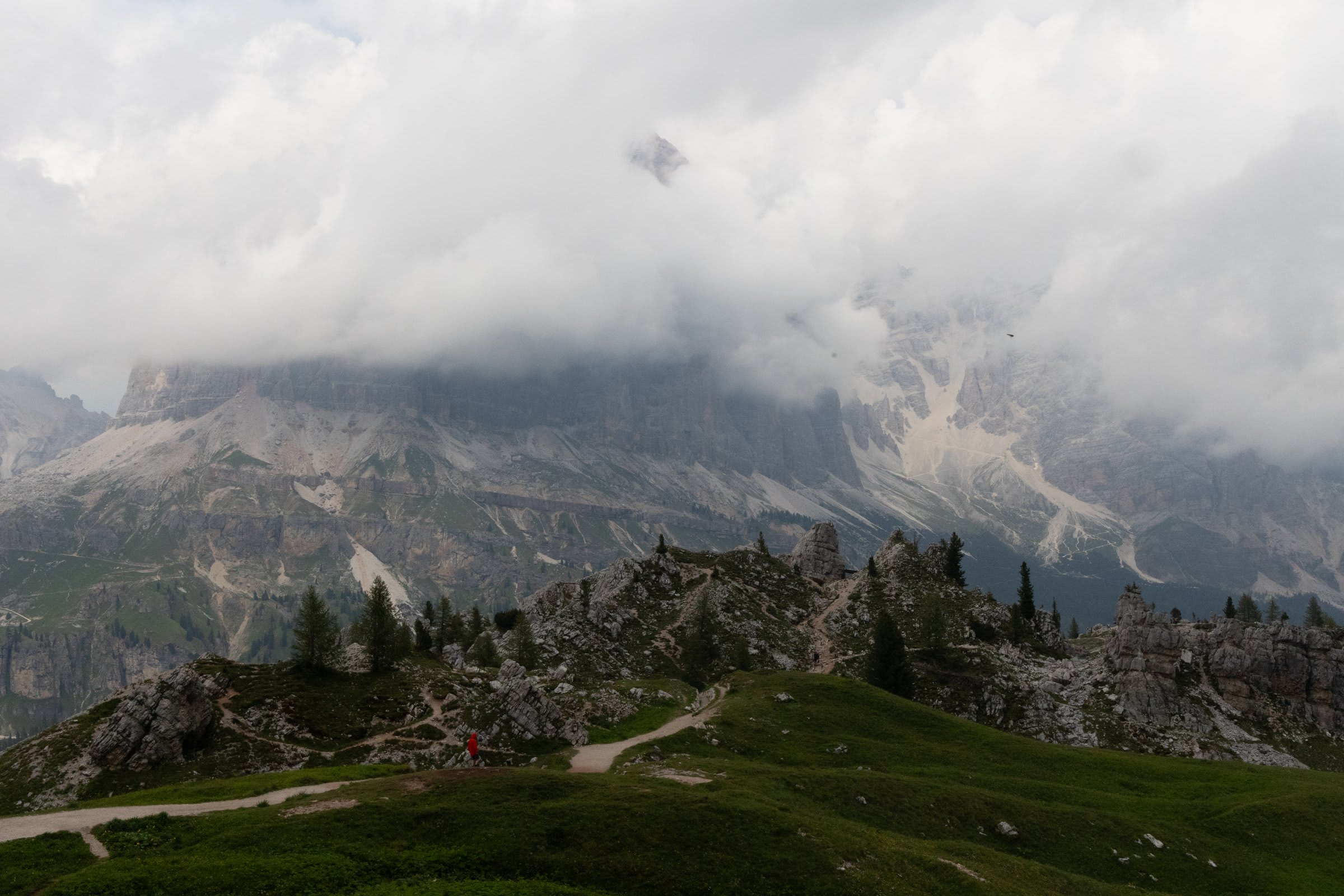 Morning view from the meadow as we began our hike toward Cinque Torri5