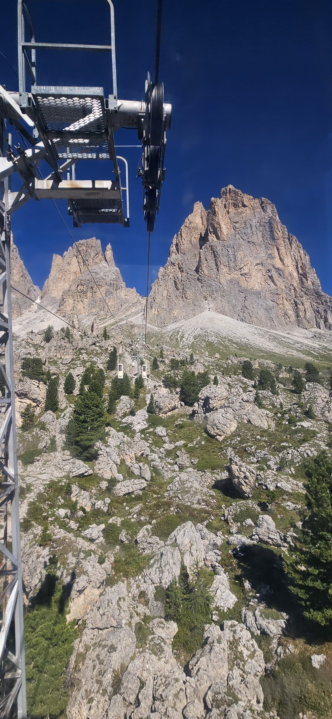 Coffin Gondola headed up to the saddle
