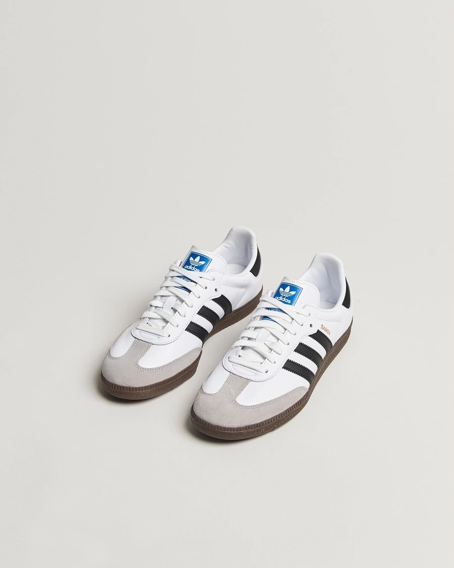 Baskets Adidas Samba blanches à bandes noires