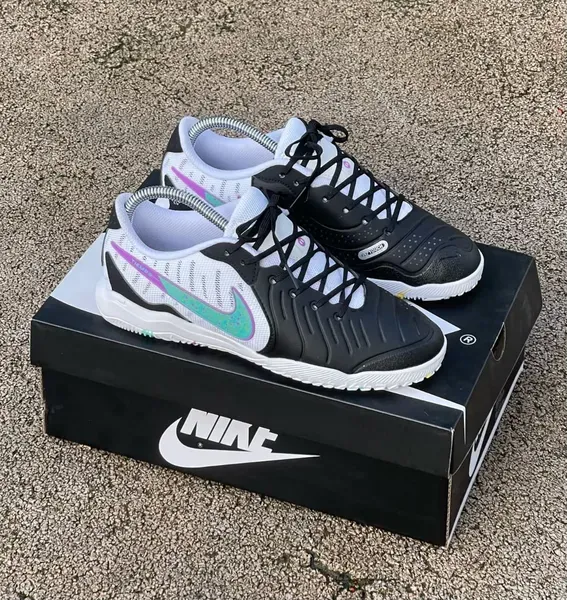 Guayos para sintética - Nike
