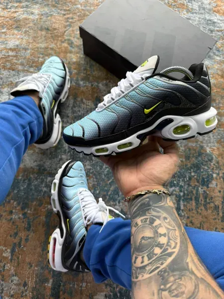 Tenis Nike TN para caballero