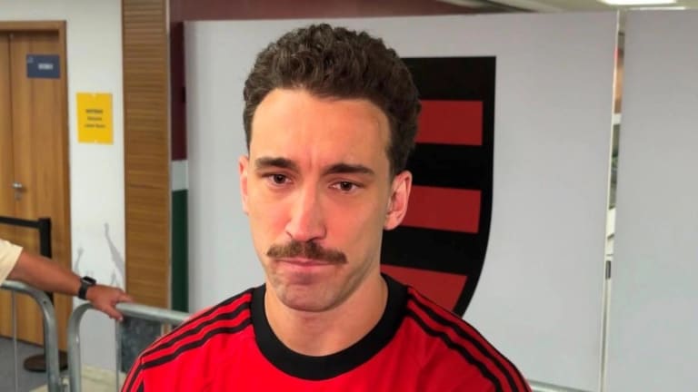 Léo Ortiz detalha estratégia do Flamengo para blindar elenco durante turbulência na temporada