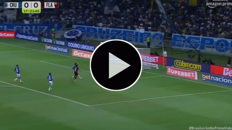 Pedro marca após assistência de Arrascaeta e coloca Flamengo na frente contra Cruzeiro