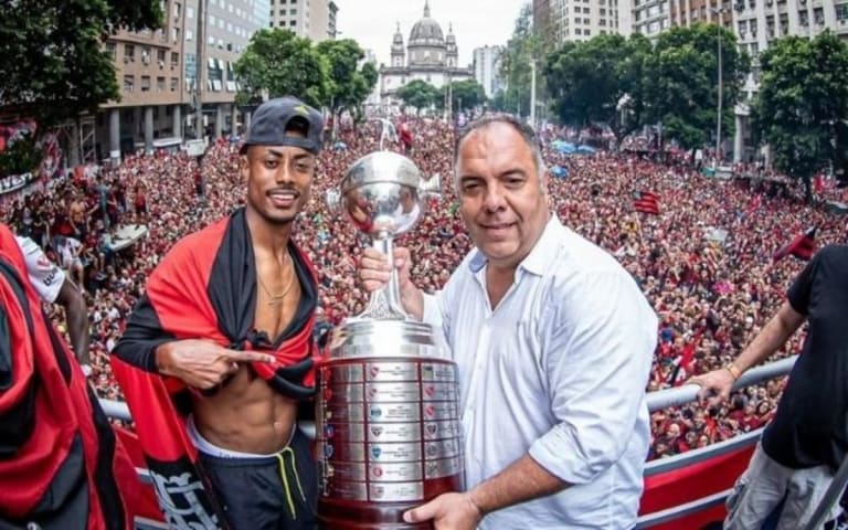Marcos Braz e Bruno Henrique se reúnem com agente em shopping do Rio