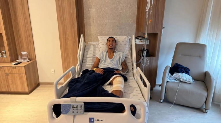 Novo reforço do Flamengo de 6 milhões Aiyran sofre lesão grave no joelho