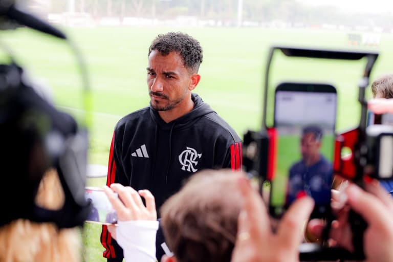 Danilo destaca treinos intensos e ajustes do Flamengo para clássico Botafogo