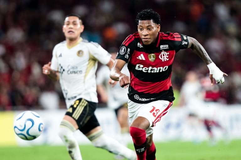 Flamengo vende Plata ao Dínamo Moscou por 10 milhões de euros
