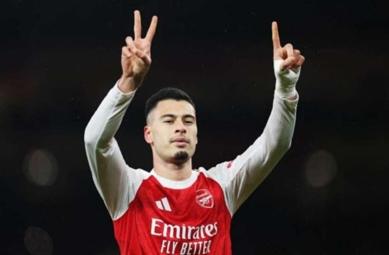 Al-Hilal faz oferta milionária e negocia Martinelli com Arsenal