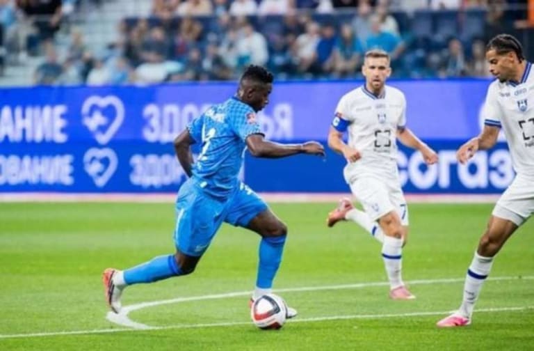 Roma avança por Luiz Henrique, prioridade acima de Fla e Bota
