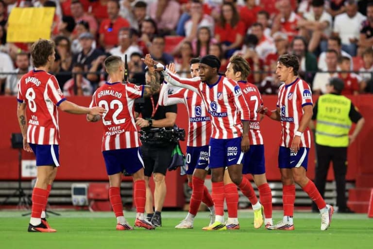 Atlético de Madrid vence Sevilla por 3 a 1 e domina fora de casa