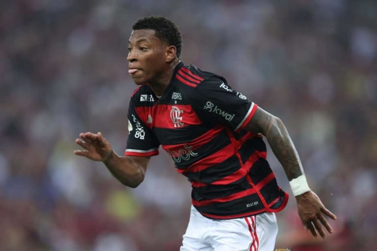 Flamengo libera Plata ao Dínamo e foca mercado argentino com prazo da Libertadores