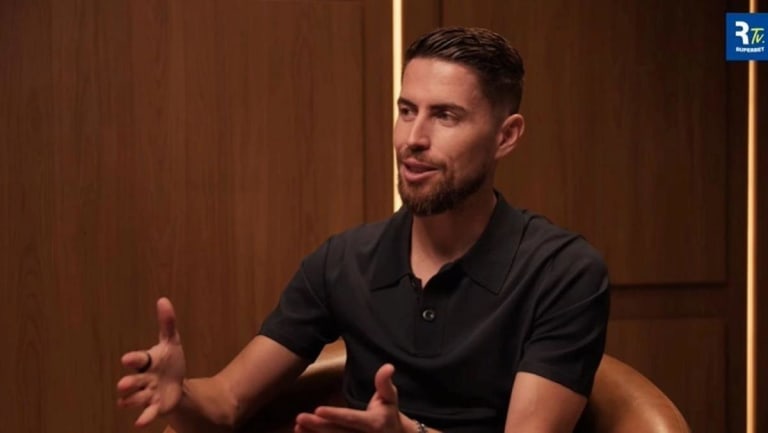 Jorginho critica gramados do Brasileirão e compara pressão no Flamengo com Itália