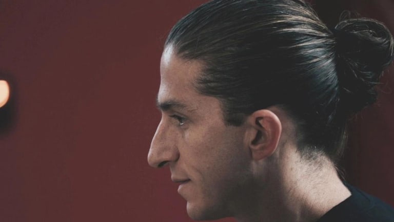 Filipe Luís vive início dos sonhos com Monaco líder na Ligue 1