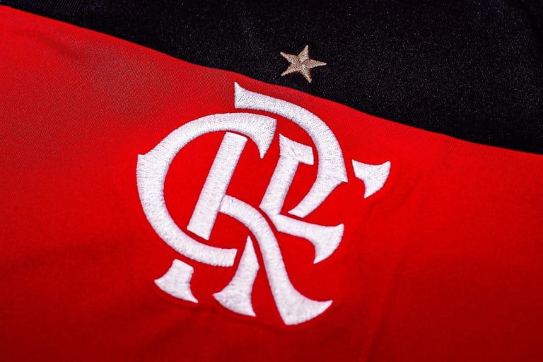 Flamengo desmente informações sobre condição médica de Gonzalo Plata e critica Dínamo de Moscou