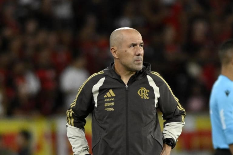 Leonardo Jardim celebra retorno de Plata e projeta estreia de reforços no Flamengo