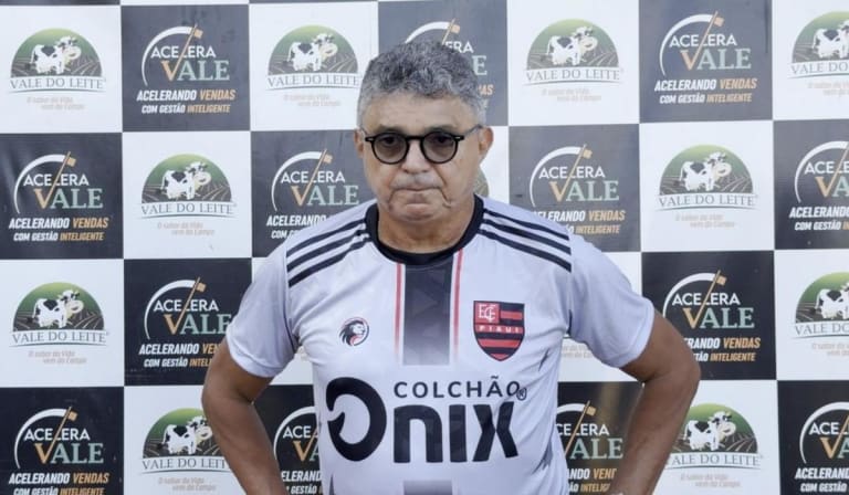 Flamengo-PI regulariza técnico Flávio Araújo para o Piauiense Série B