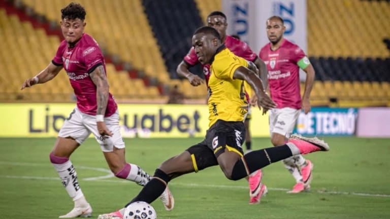 Del Valle, rival do Flamengo, perde e freia sequência vitoriosa