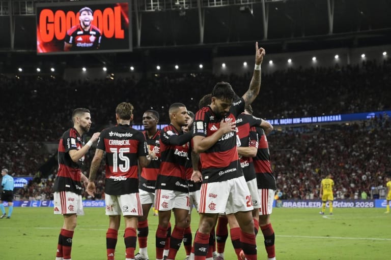 Lucas Paquetá alcança 10 gols no Flamengo e projeta 20 para recorde pessoal