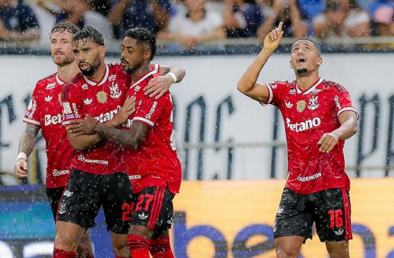 Flamengo assume liderança e consolida o melhor futebol do Brasileirão no momento
