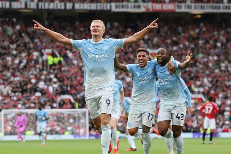 Haaland decide: City, com dez, vence United fora e mantém invencibilidade no Inglês