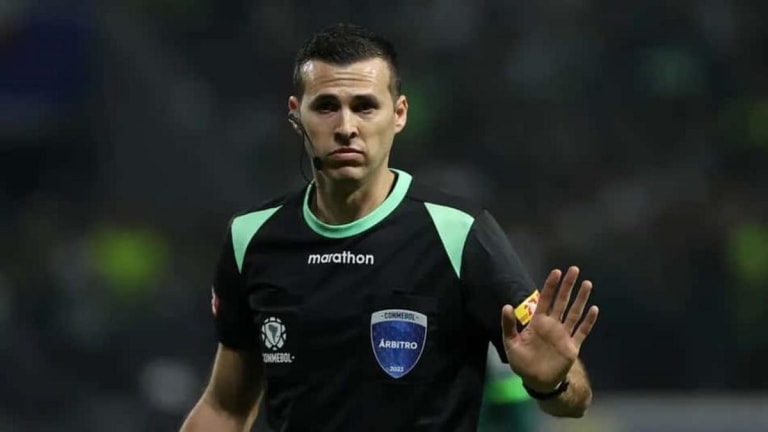 Conmebol escala Andrés Matonte para comandar decisão entre Flamengo e Del Valle na Libertadores