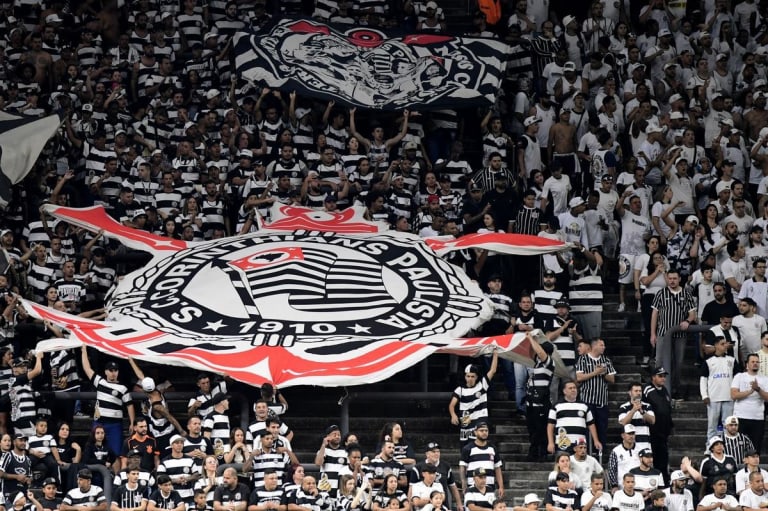 Corinthians esgota ingressos para duelo decisivo contra Estudiantes na Neo Química Arena