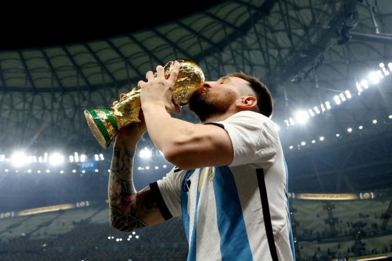 Scaloni convoca Messi para "última dança" da Argentina em amistosos