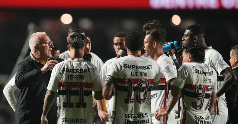 São Paulo foca em 45 pontos no Brasileirão após eliminação na Sul-Americana