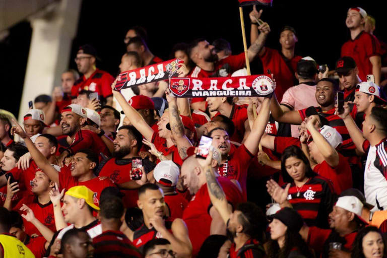 Torcida organizada Raça Rubro-Negra é suspensa de dois jogos do Flamengo no Maracanã