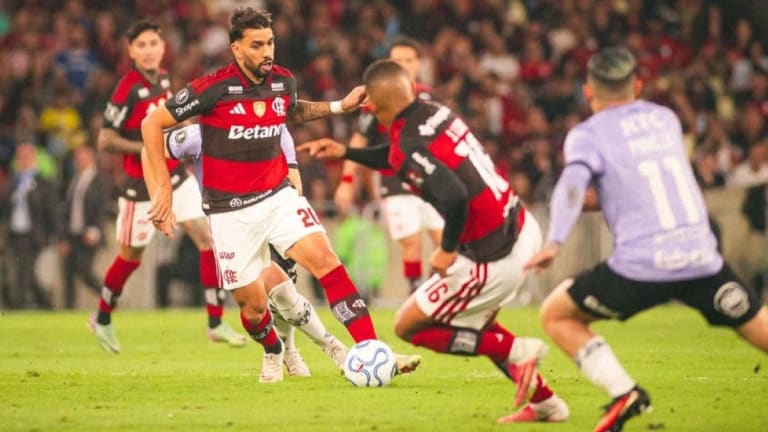 Flamengo empata com Del Valle e garante vaga na semifinal da Libertadores