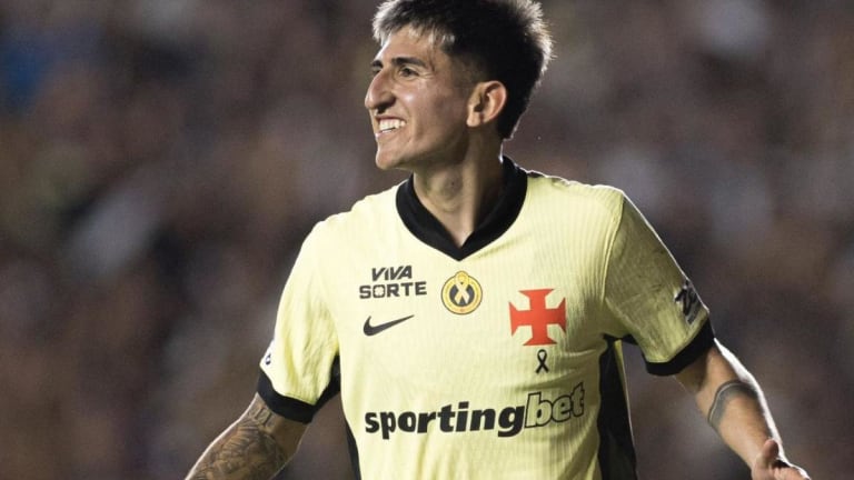 Com brilho dos reforços, Vasco atropela Coritiba e deixa o Z4 do Brasileirão