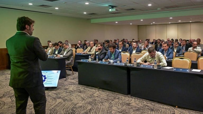 CBF aprova cinco mudanças no futebol brasileiro envolvendo elencos e novos horários dos jogos