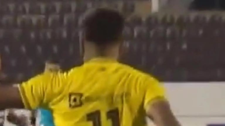 Ex-jogador do Flamengo vive vexame após provocar adversários em jogo da Série C