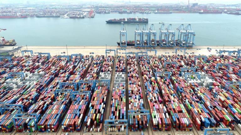 Exportações chinesas subem, Fed enfrenta risco de Trump, Selic sobe a 11,25%, BCE alerta
