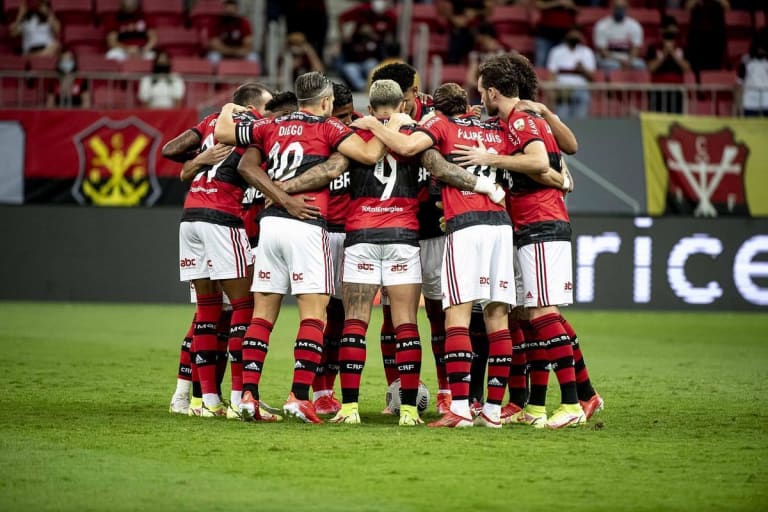 Jorginho celebra Libertadores no Flamengo e afasta qualquer arrependimento sobre retorno ao Brasil
