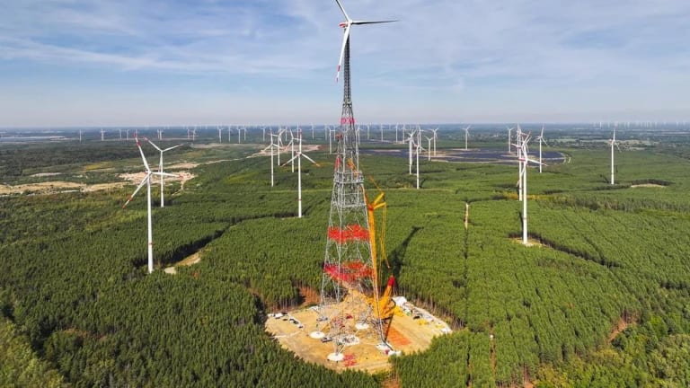 Alemanha ergue maior torre eólica do mundo com 365 metros e promete dobrar energia