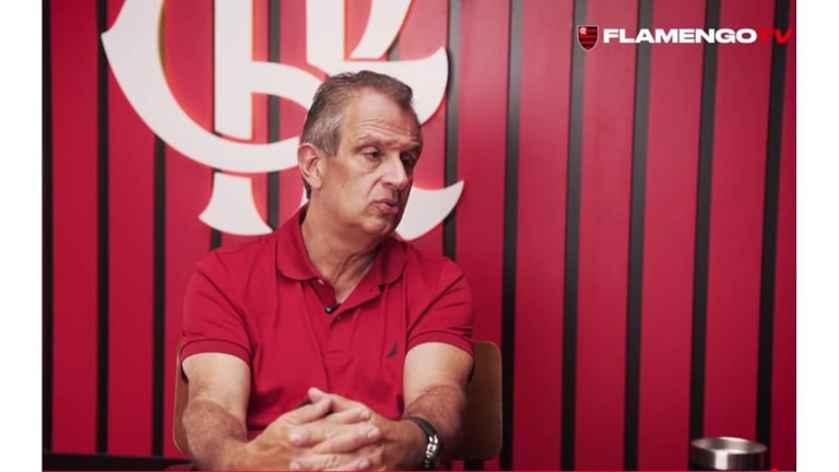 Flamengo substitui mensagem de protesto por logo da Flamengo TV na Libertadores