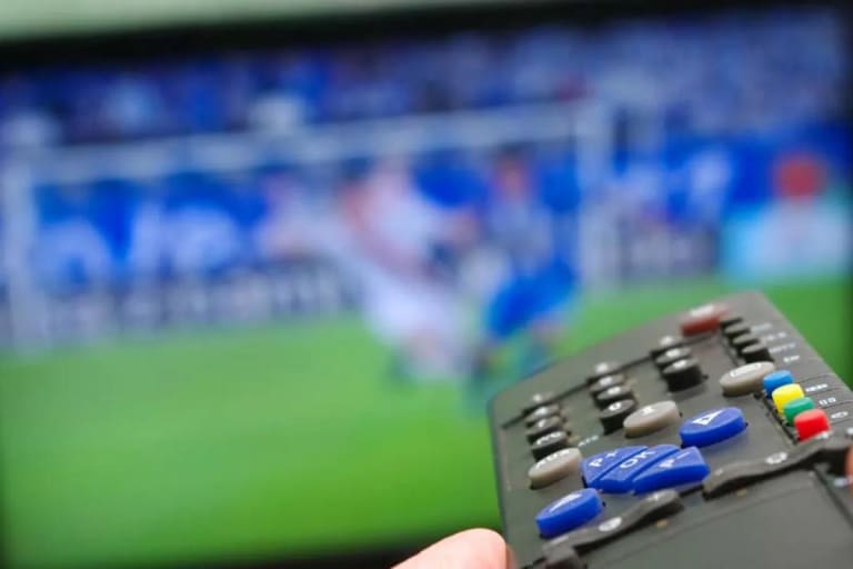 Guia completo com horários e onde assistir aos jogos de futebol desta terça-feira