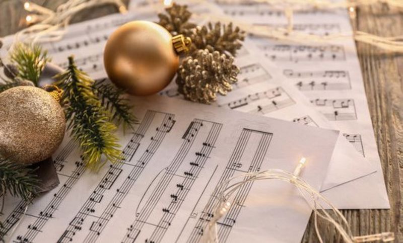 Paris Cat Re-Opens Thurs Jan 8th 2026 - Happy Holidays!! 🎺✨🎄 ☀️ Picture