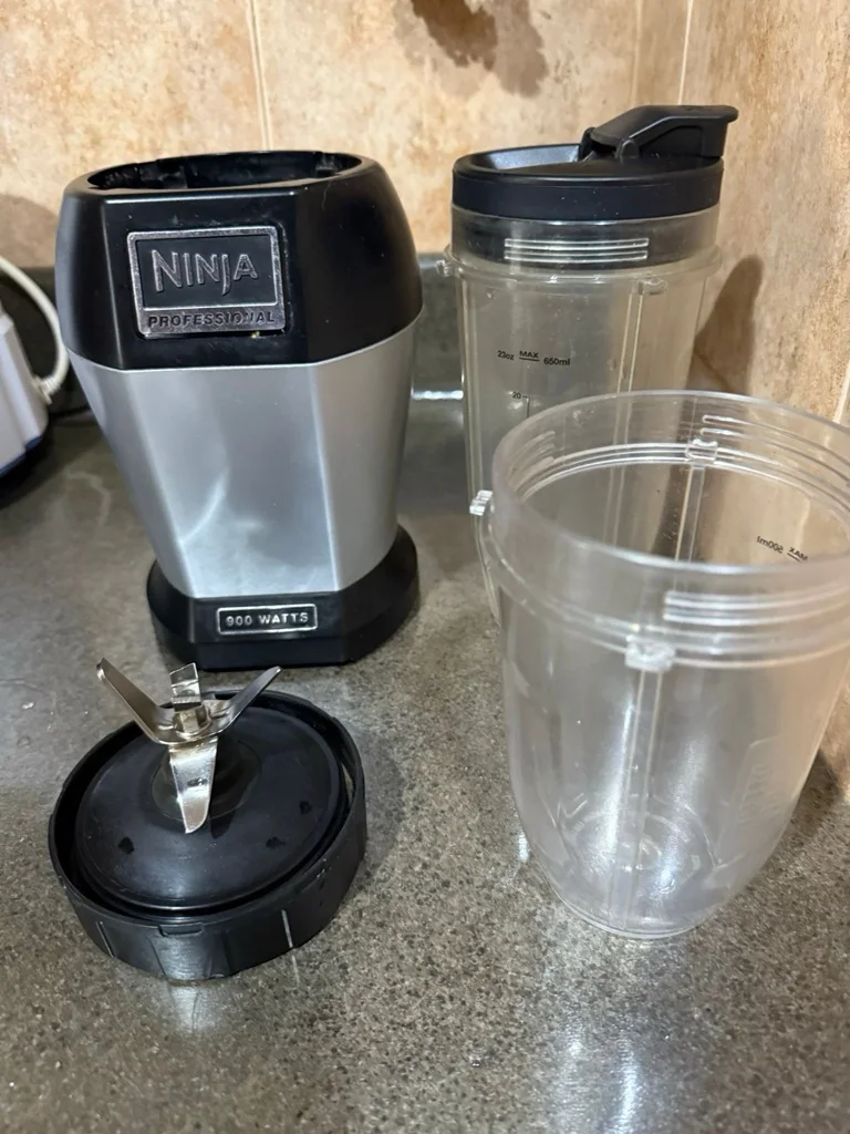 Ninja Professional 900-Watt Personal Blender (BL450/BL456 Series) - Good condition - Carnegie, Melbourne | Zirkly