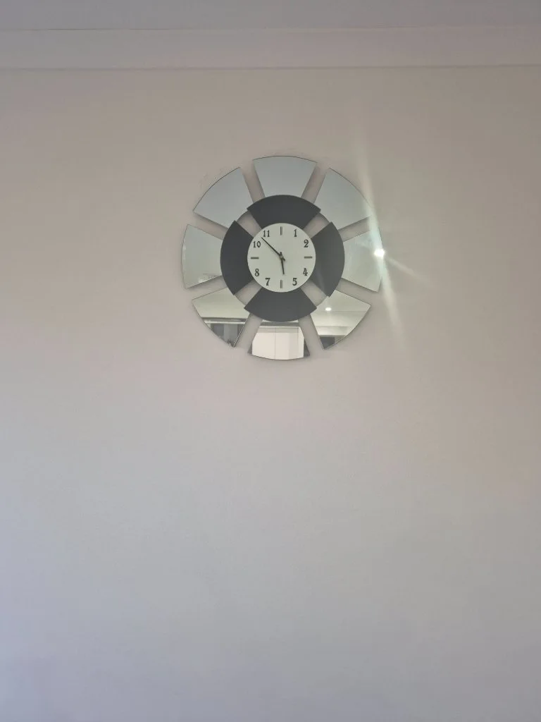 Modern mirrored wall clock - Good condition - Tarneit, Melbourne - Additional photo 2 | Zirkly