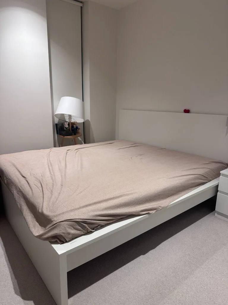 White King size bed frame with headboard - Mint condition - Armadale, Melbourne | Zirkly