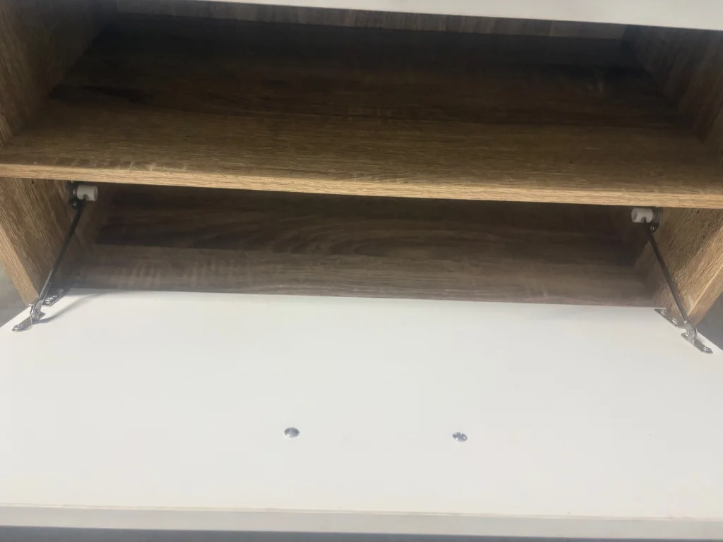 Shoe cabinet seat - Good condition - Deer Park, Melbourne - Additional photo 3 | Zirkly