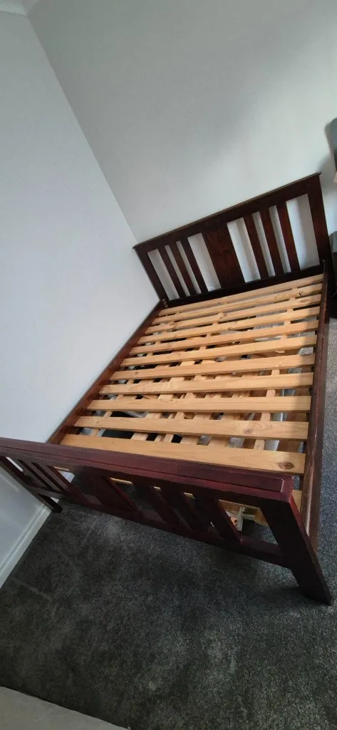 Queen size bed frame - Good condition - Carnegie, 3163
