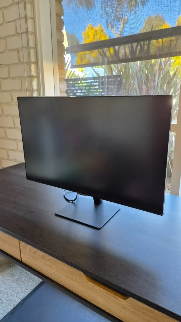 Desk Monitor - Mint condition - Diamond Creek, Melbourne - Additional photo 2 | Zirkly