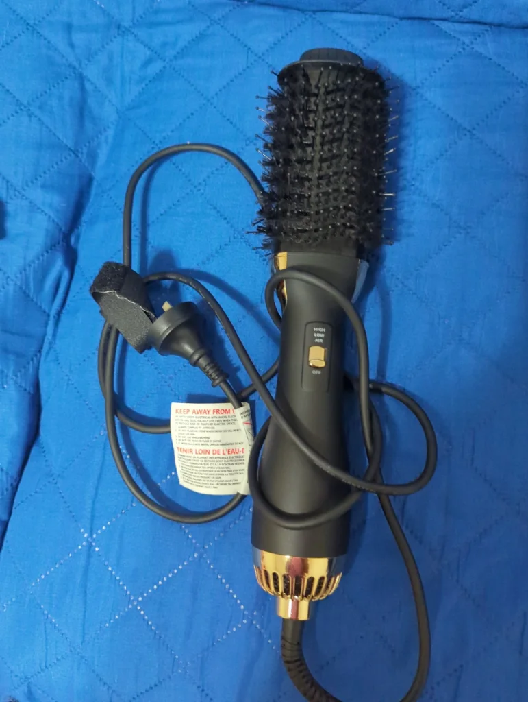 One-Step Hot Air Brush Hair Dryer and Volumizer - Mint condition - Notting Hill, Melbourne - Additional photo 2 | Zirkly
