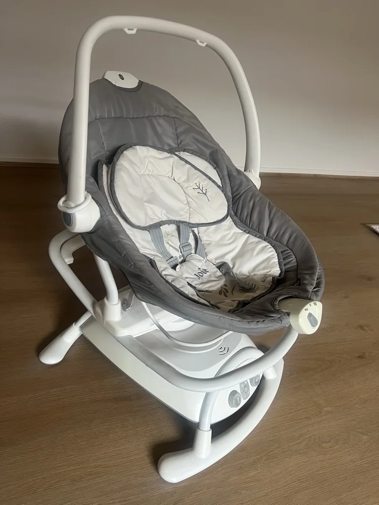 Joie Baby Swing & Bouncer - Good condition - Truganina, Melbourne - Additional photo 3 | Zirkly