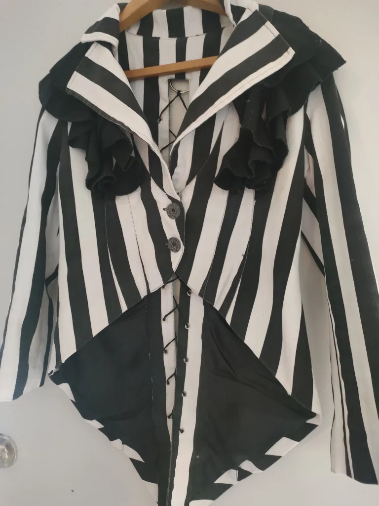 Beetlejuice inspired coat - Mint condition - Ormond, Melbourne - Additional photo 2 | Zirkly